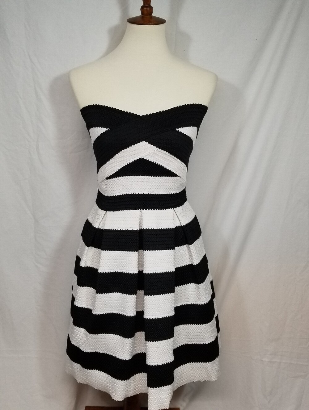 Express Womens Cocktail Dress Bandage Black White A Line Strapless Size Small
